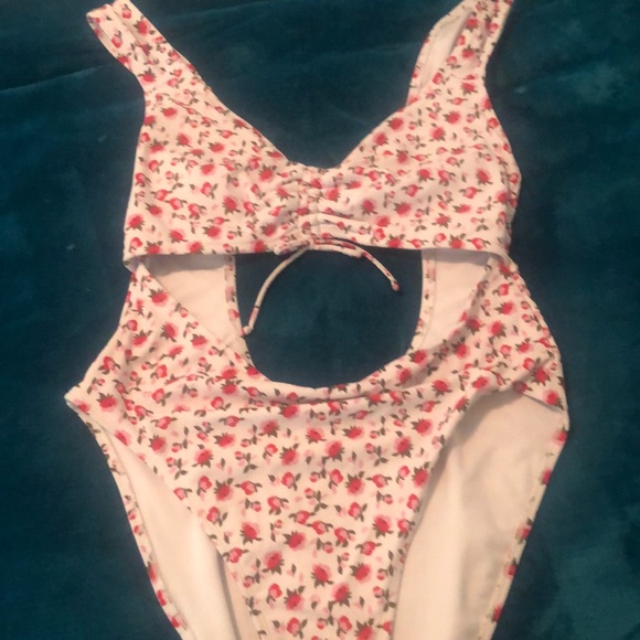 Flower 🌸 Monokini swimsuit - Picture 1 of 3